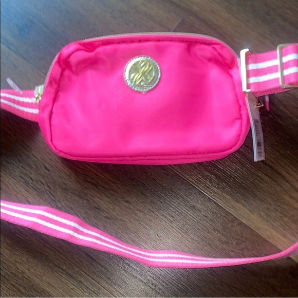 Lily Pulitzer Pink Buckle Bag - Picture 1 of 15